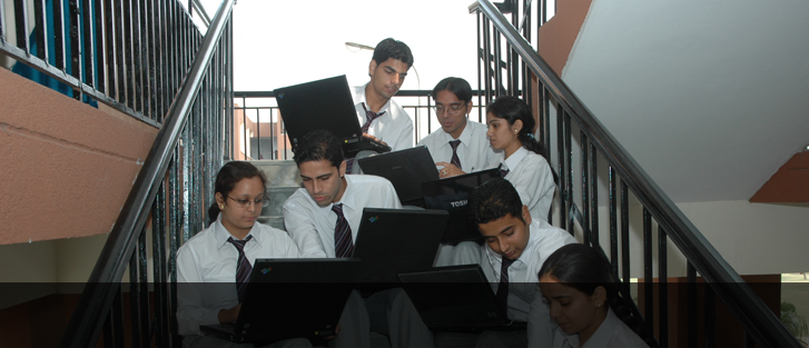 Search for courses >